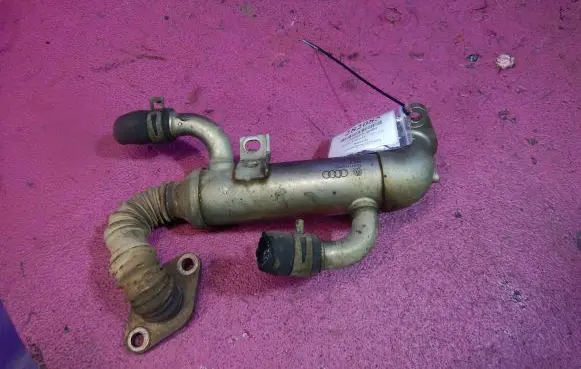 Skoda Fabia Mk2 (5J) EGR valve cooler 045131513P