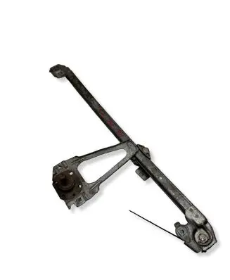 Mercedes-Benz 190 W201 Rear door manual window regulator 654
