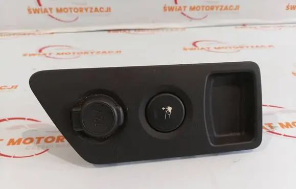 Peugeot RCZ 12 V Socket (front) YM14302777