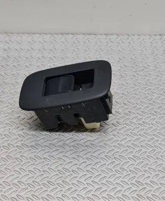 Toyota Auris 150 Electric window control switch 1928293