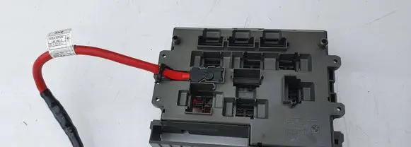 BMW 1 E81 E87 Fuse module 9119446 43347351
