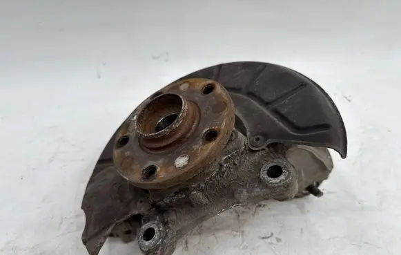 Volkswagen PASSAT B6 Front wheel hub spindle knuckle 230505