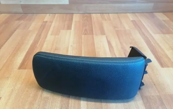 Renault Laguna III Armrest 1000967 47000140AB002 05525150000
