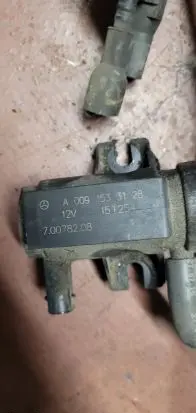 Mercedes-Benz C W204 Turbo solenoid valve