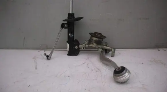 Mercedes-Benz C W204 Front shock absorber/damper A2043204438
