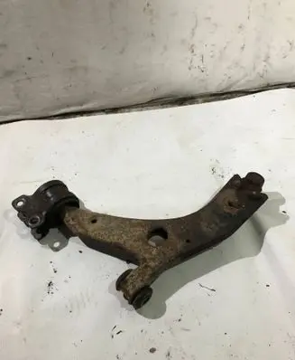 Ford Focus Front lower control arm/wishbone