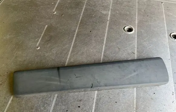Opel Vivaro Front door trim (molding) 8200036088 91165346