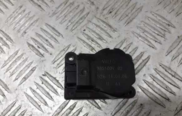 Fiat Croma A/C air flow flap actuator/motor 985100V