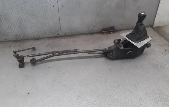 Audi A4 S4 B7 8E 8H Gear shifter/selector 8E0711290