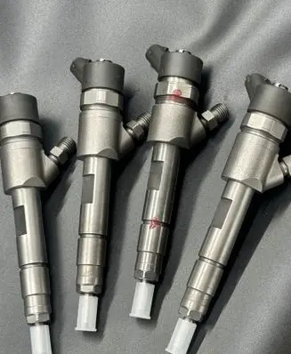 Renault Laguna II Fuel injectors set 044510230 8200389369