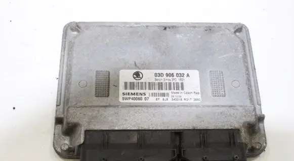 Skoda Fabia Mk3 (NJ) Engine control unit/module 03D906032A 5WP4006007