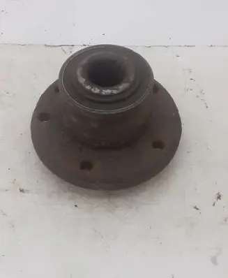 Volkswagen Transporter - Caravelle T5 Rear wheel hub 7H0401611H