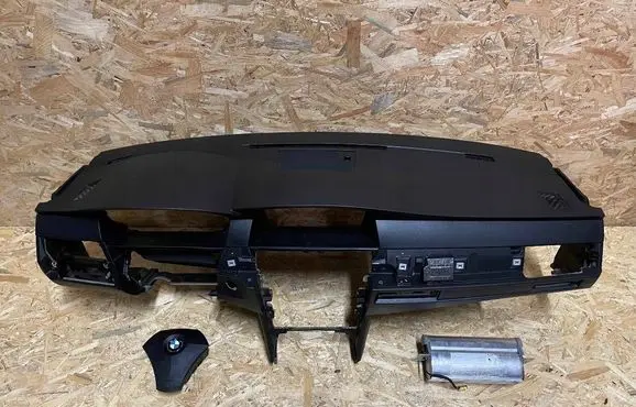 BMW 5 E60 E61 Dashboard 