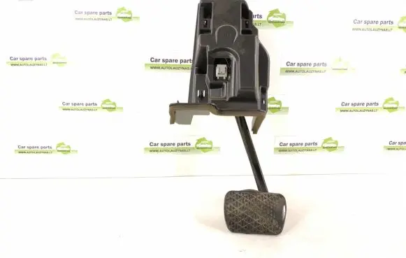 Mercedes-Benz GLK (X204) Brake pedal A2042902001 2042902001