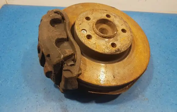 Mercedes-Benz Vito Viano W639 Front wheel hub spindle knuckle