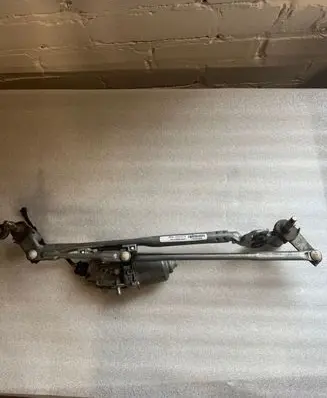 BMW X5 F15 Front wiper linkage and motor 7292653