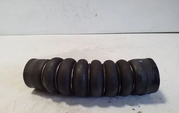 Intercooler hose/pipe