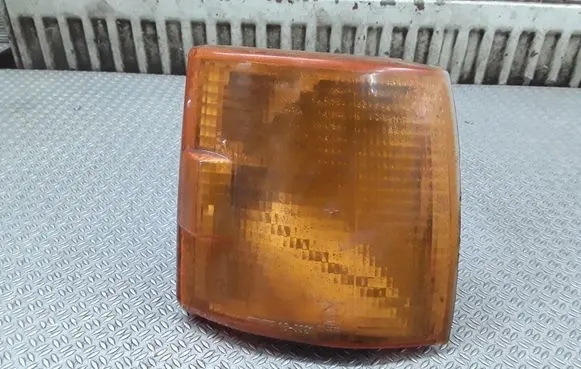 Volkswagen Transporter - Caravelle T4 Front indicator light 183321B