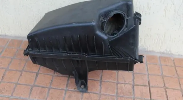 Volvo S80 Air filter box 9142730