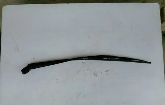 Nissan Terrano Front wiper blade arm