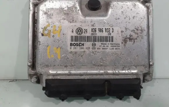 Volkswagen Golf IV Engine control unit/module 036906032D 0261206826