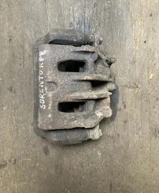 KIA Sorento Front brake caliper
