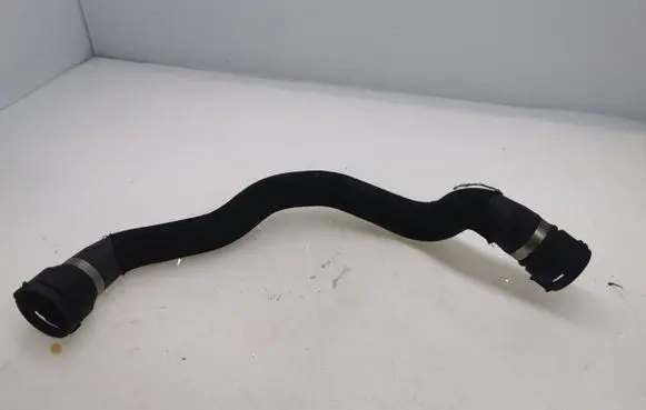 Audi A5 8T 8F Engine coolant pipe/hose 8K0121101M