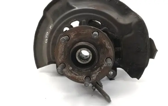 Toyota Auris E180 Front wheel hub