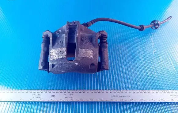 Peugeot 208 Front brake caliper 0204Y0113122G