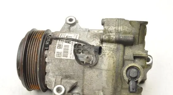 Opel Zafira C Air conditioning (A/C) compressor (pump) 13450516