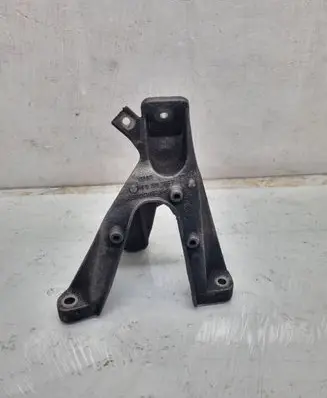 Audi A6 S6 C6 4F Engine mounting bracket 4F0199308P