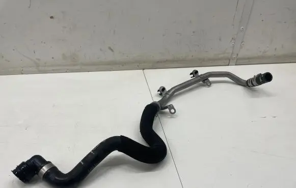 Mercedes-Benz GLA H247 Engine coolant pipe/hose A2478303800