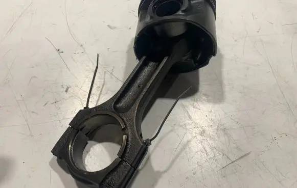 BMW 5 E60 E61 Piston 1a72