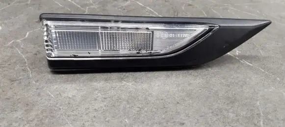 Volkswagen Caddy Front indicator light