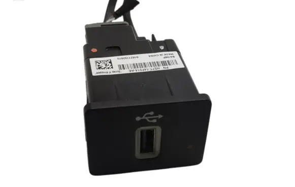 Ford Puma USB socket connector HS7T-14F014-AE