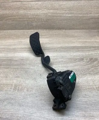 Audi A4 S4 B6 8E 8H Accelerator throttle pedal 8E2721523A