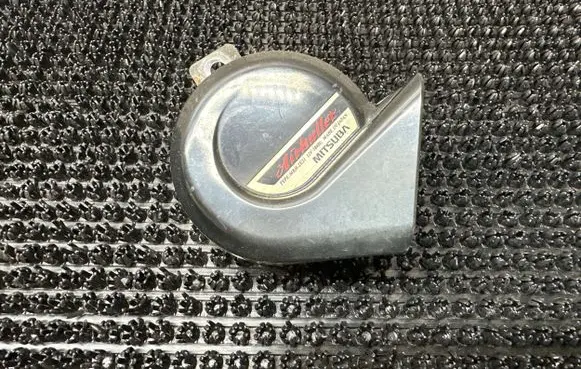 Toyota Prius (XW50) Horn signal