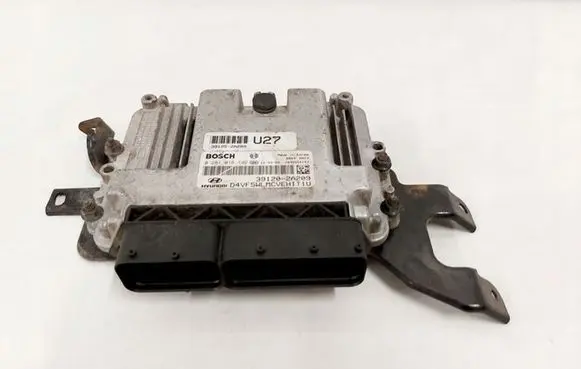 Hyundai i40 Engine control unit/module ECU 39120-2A209 0281018492