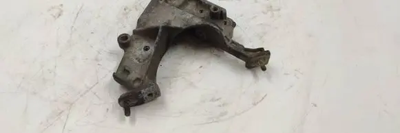 Citroen C5 Engine mounting bracket 9635969880