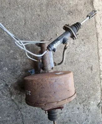 Mercedes-Benz 207 310 Brake booster