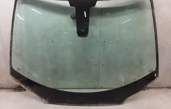 Citroen C5 Front windscreen/windshield window 