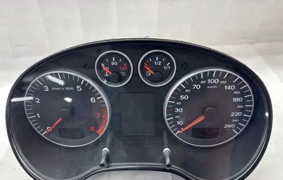 Audi A3 S3 8P Speedometer (instrument cluster) 8P0920900C 24042003 7531013