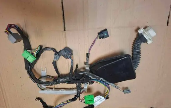 Volvo S80 Front door wiring loom 8676091