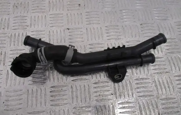 Volkswagen Transporter - Caravelle T1 Engine coolant pipe/hose 3Q0121070T