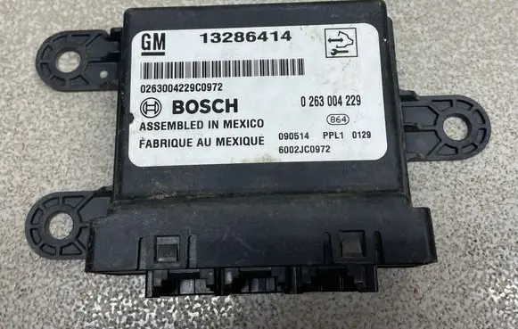Opel Insignia A Parking PDC control unit/module 13286414