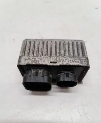 Opel Insignia A Glow plug pre-heat relay 55574293 015844 052212
