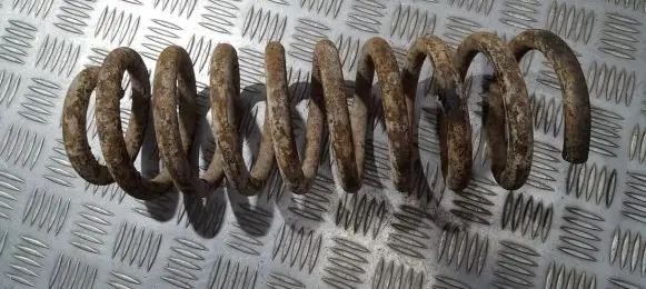 Peugeot 605 Rear coil spring