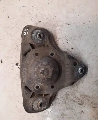 Volkswagen PASSAT B5.5 Coil spring mount 