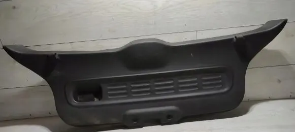 Citroen C4 Cactus Tailgate/boot lid cover trim 9824549680