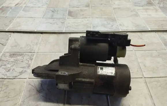 Mazda 6 Starter motor M000T90981 L813